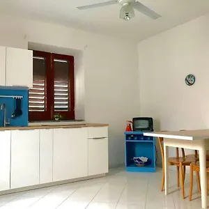  Appartamento (porto Santa Marina) Casa Nanny